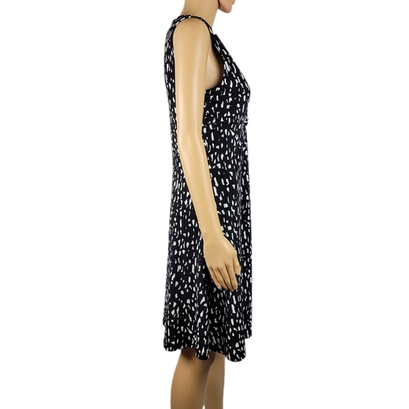 Merona Black White Deep V Neck Sleeveless Dress With Front Knot Small NWOT - Picture 3 of 6